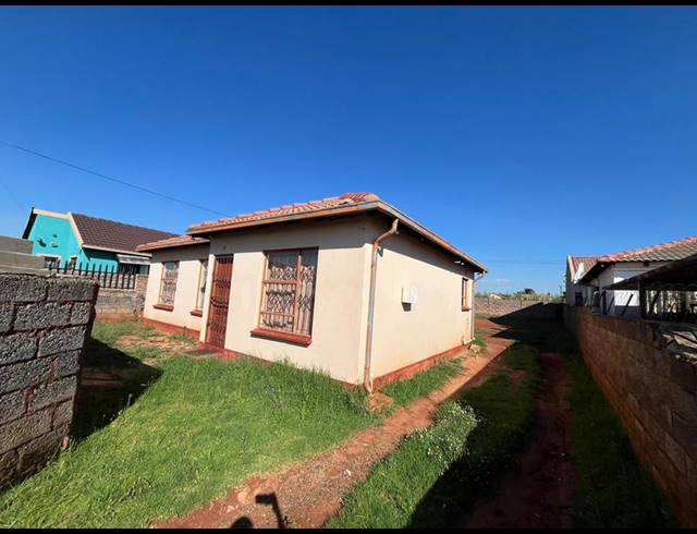 3 BEDROOM HOUSE FOR SALE IN DAWN PARK EXT